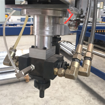 Stroj za cijevi od plastičnog HDPE spiralnog kućišta Stroj za poliuretansku pjenu visokog pritiska za proizvodnju predizoliranih cijevi/plastičnih mašina